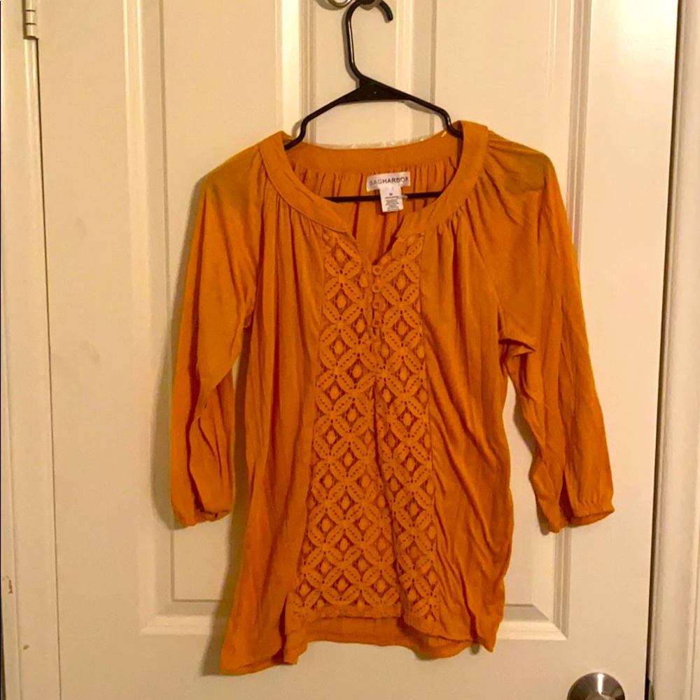 Yellow/orange pullover long sleeve